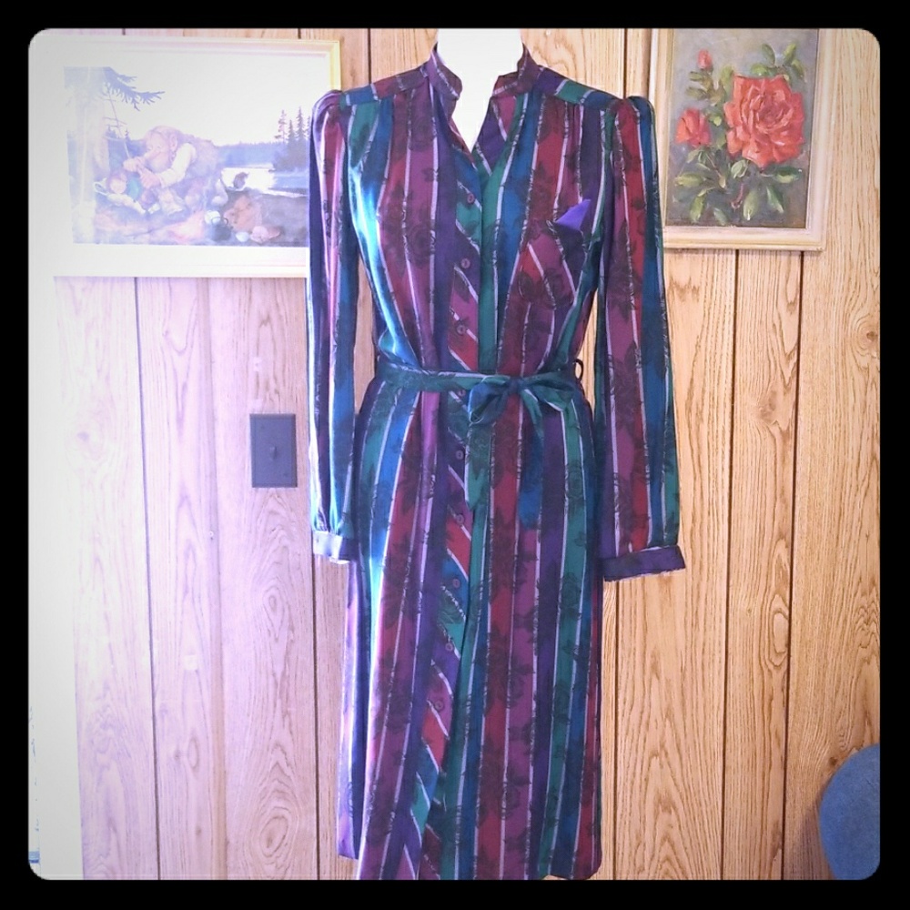 VINTAGE Breli Originals Button Up and Tie Dress
